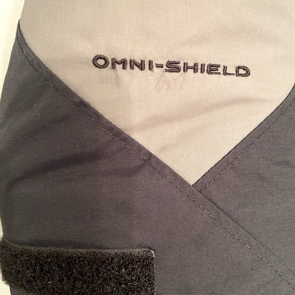 Columbia winter coat - boys / Youth size 18/20 - Picture 7 of 9